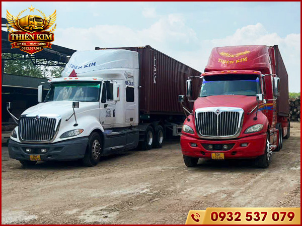 Vận tải container