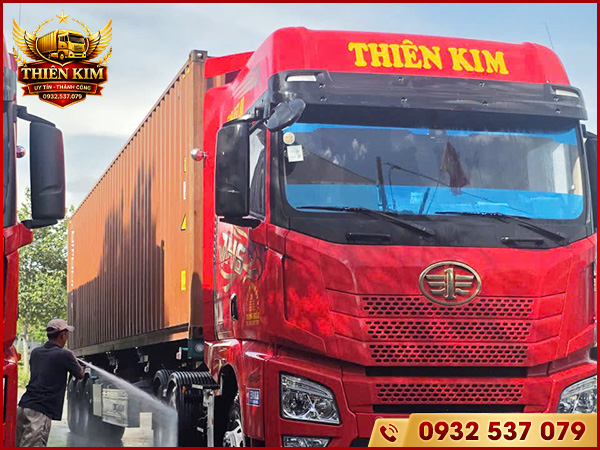 Vận tải container