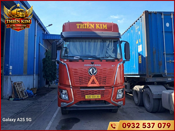 Vận tải container