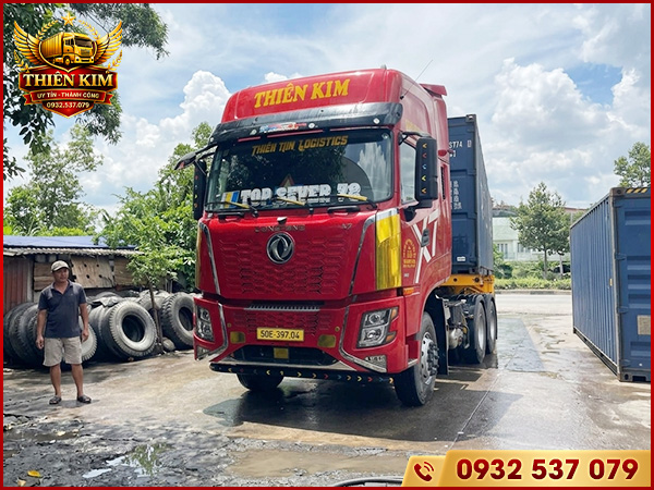 Vận tải container