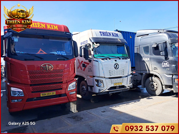 Vận tải container