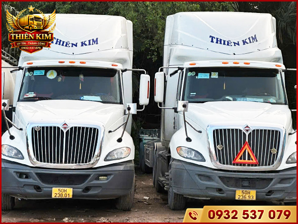 Vận tải container